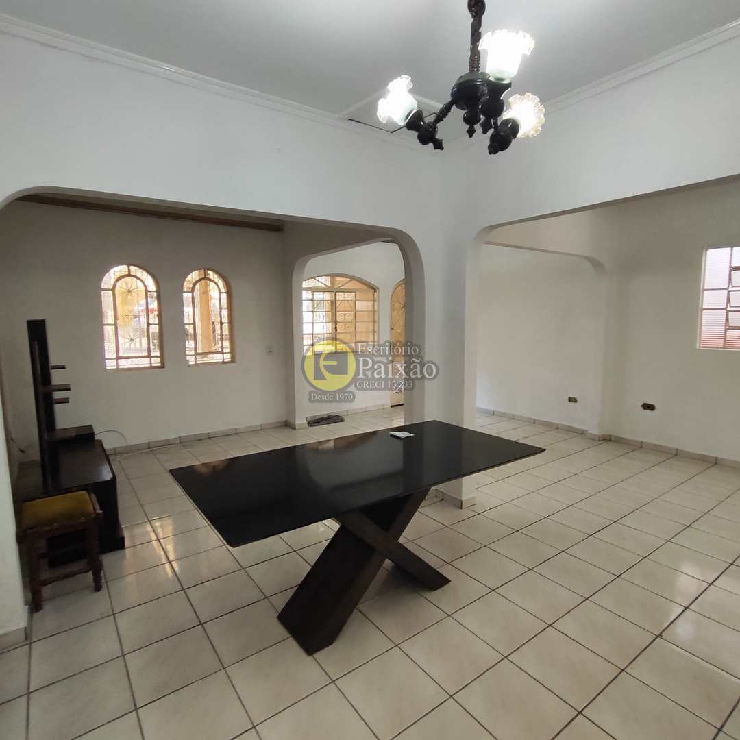 Casa à venda e aluguel com 2 quartos, 240m² - Foto 7