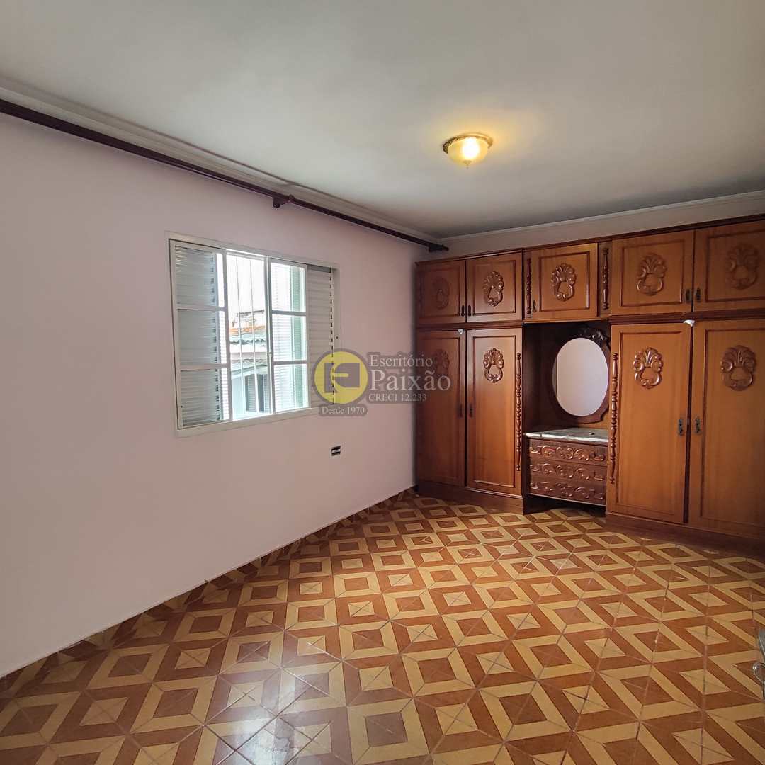 Casa à venda e aluguel com 2 quartos, 240m² - Foto 18
