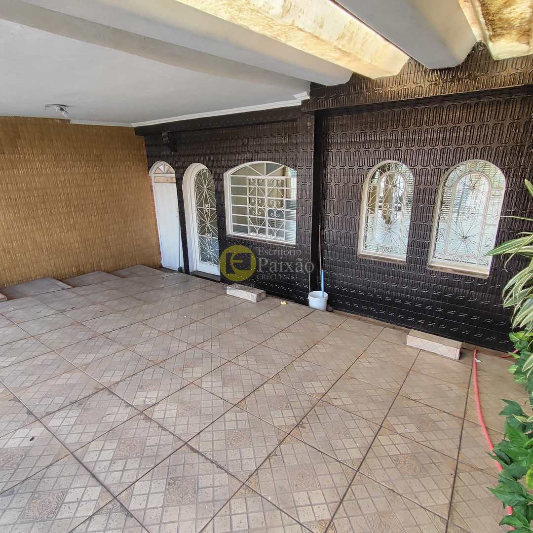 Casa à venda e aluguel com 2 quartos, 240m² - Foto 2