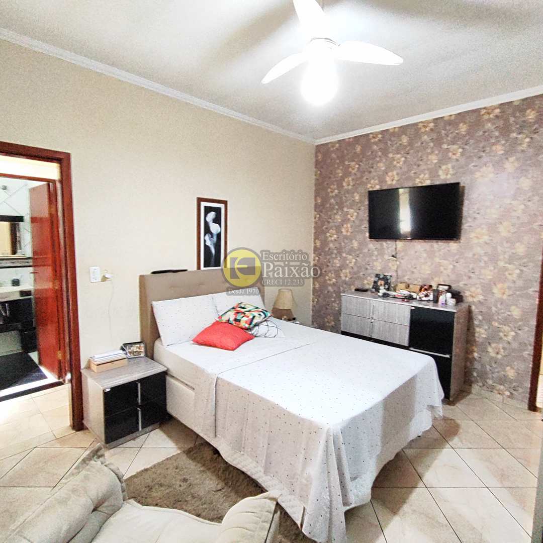 Casa à venda com 3 quartos, 145m² - Foto 17
