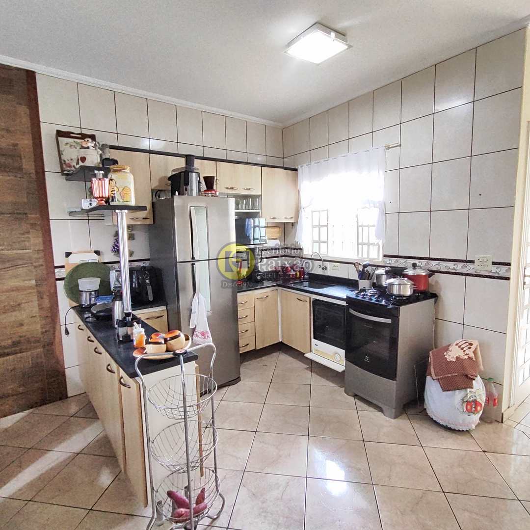 Casa à venda com 3 quartos, 145m² - Foto 9
