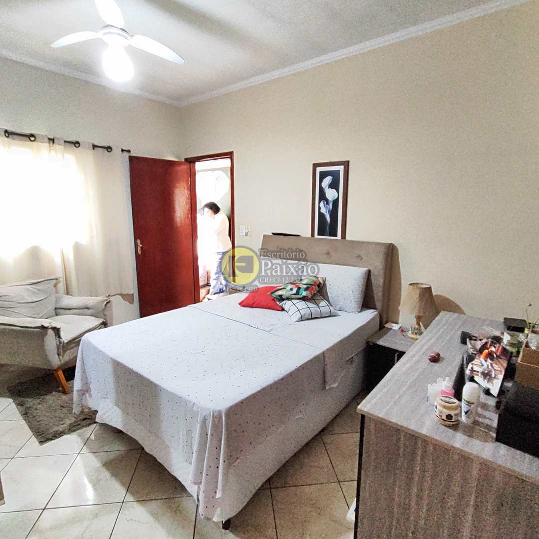 Casa à venda com 3 quartos, 145m² - Foto 18