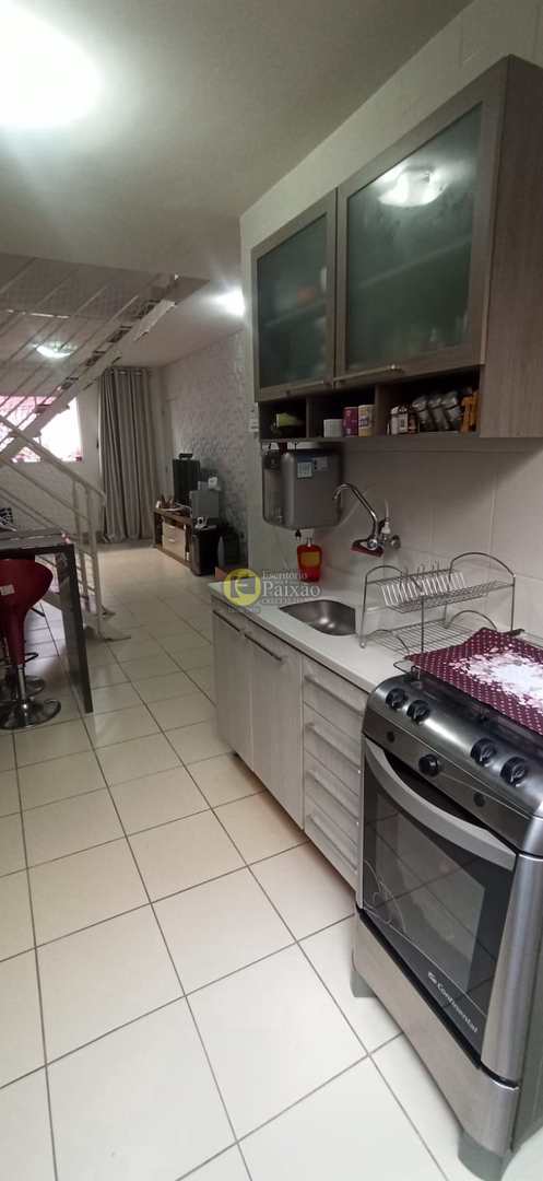 Sobrado à venda com 2 quartos, 70m² - Foto 6