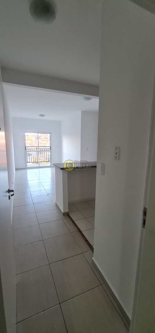 Apartamento à venda com 3 quartos, 79m² - Foto 3