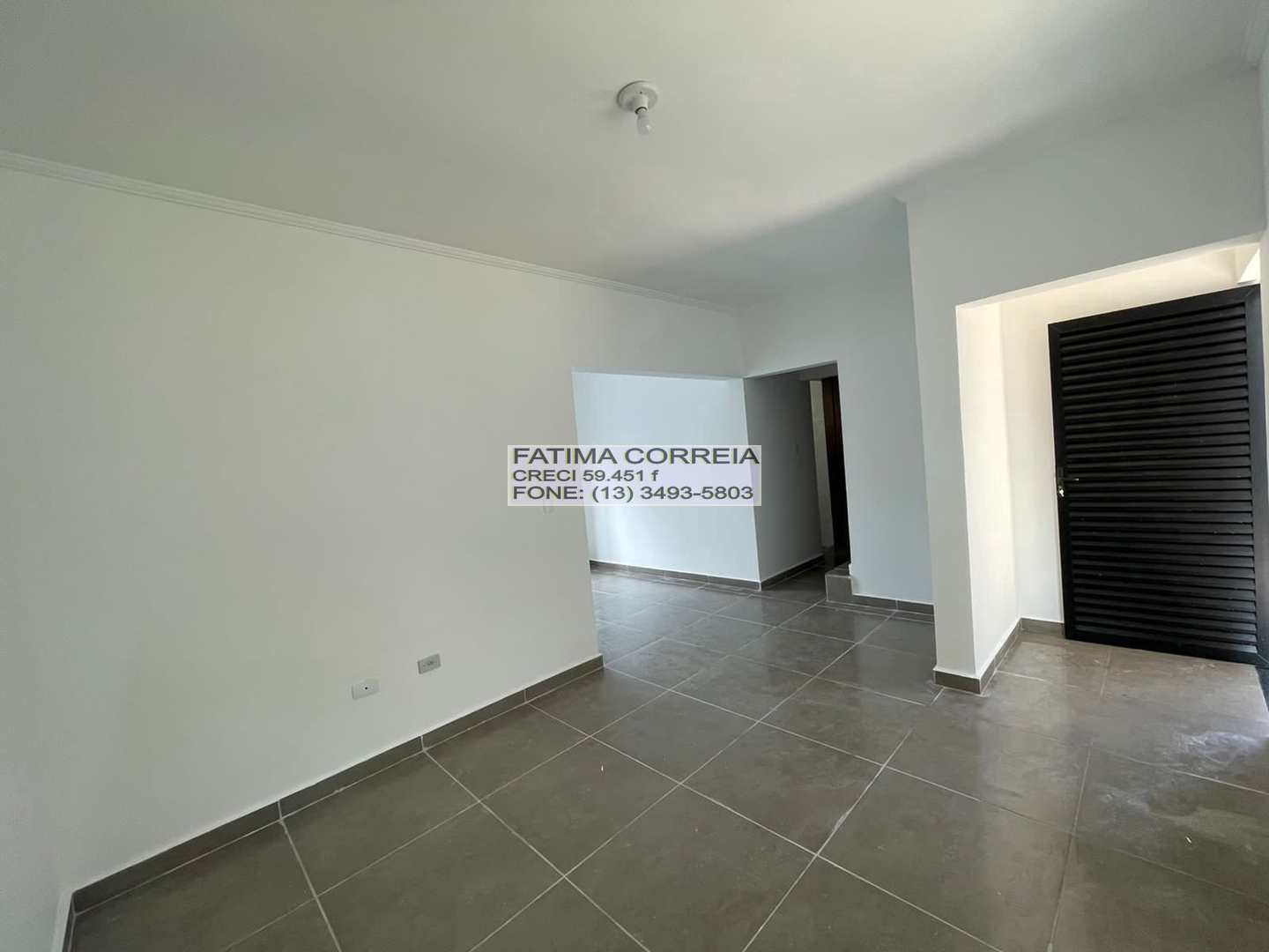 Casa à venda com 2 quartos, 60m² - Foto 1