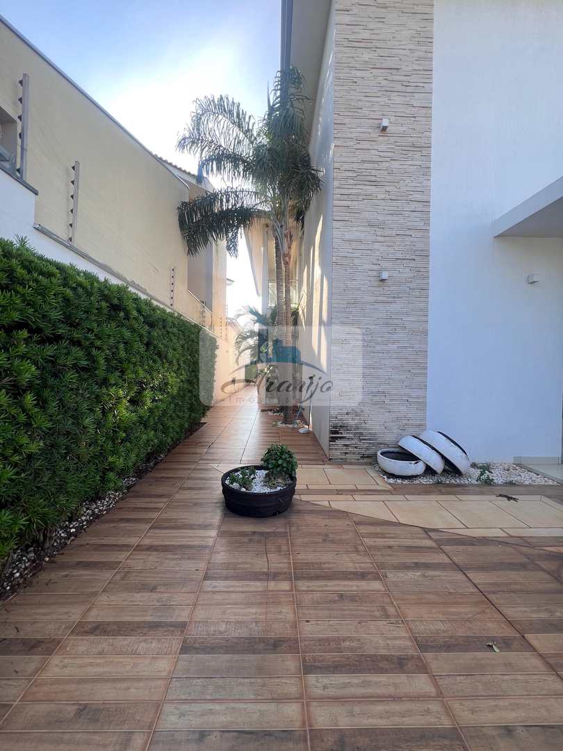 Sobrado à venda com 4 quartos, 450m² - Foto 25