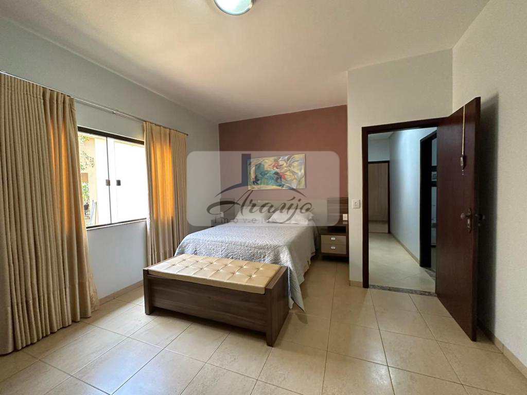 Casa à venda com 4 quartos, 635m² - Foto 12