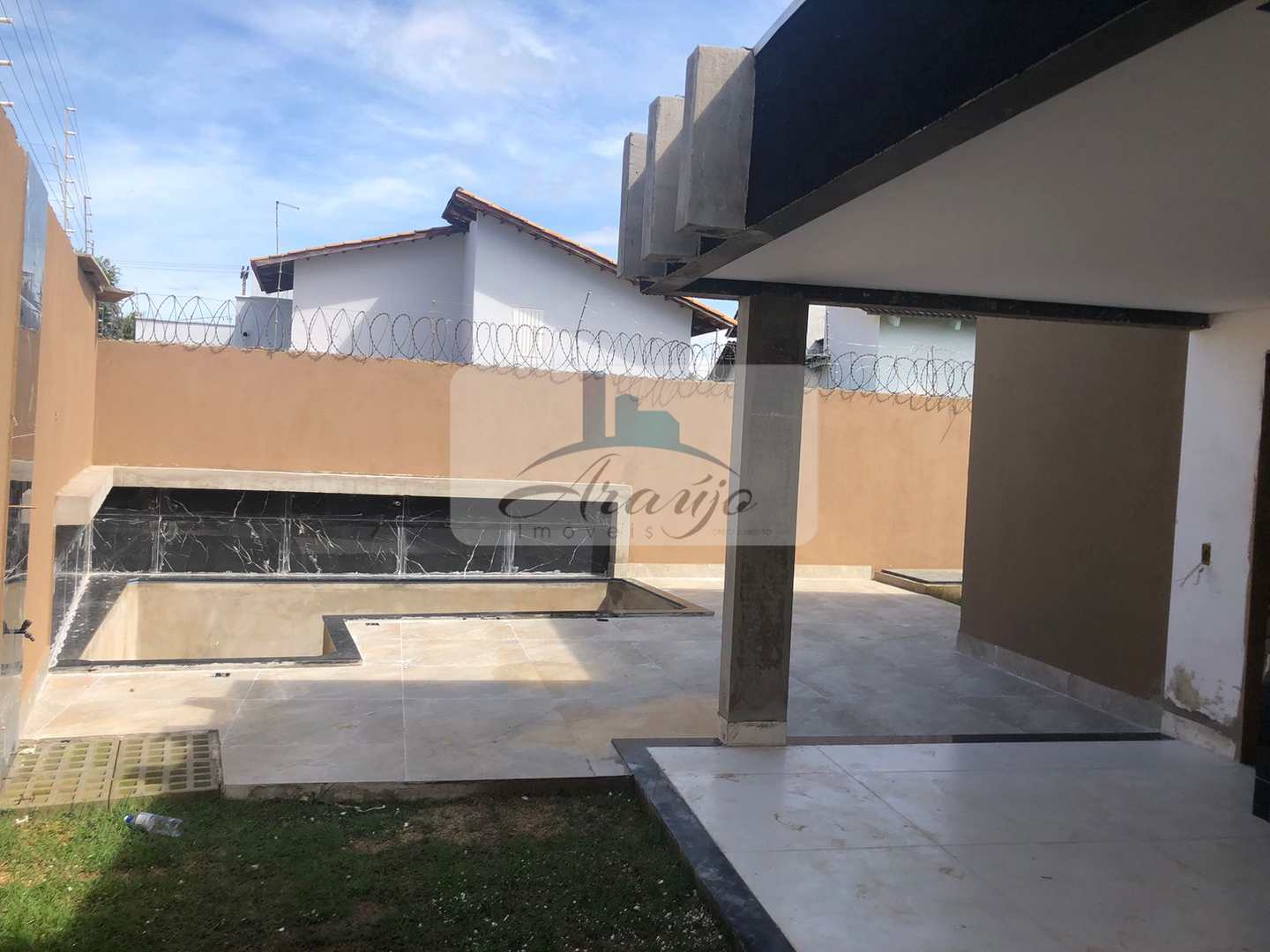 Casa à venda com 3 quartos, 305m² - Foto 7