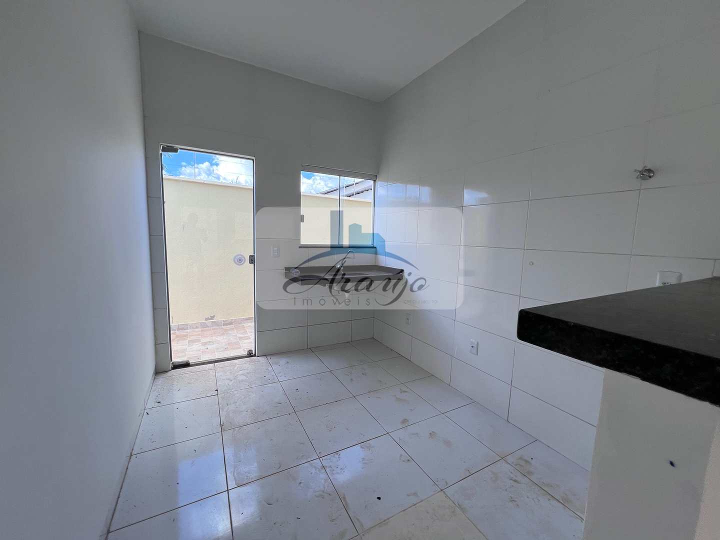 Casa à venda com 2 quartos, 120m² - Foto 12