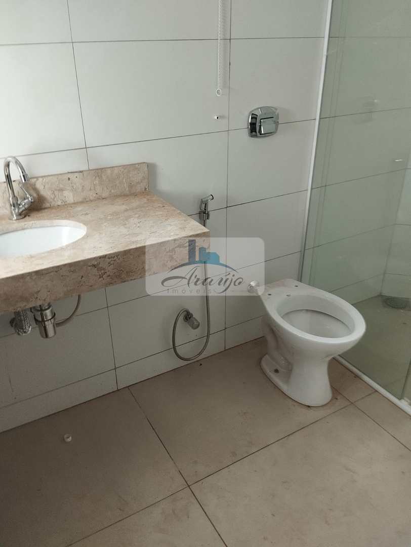 Casa à venda com 2 quartos, 300m² - Foto 5