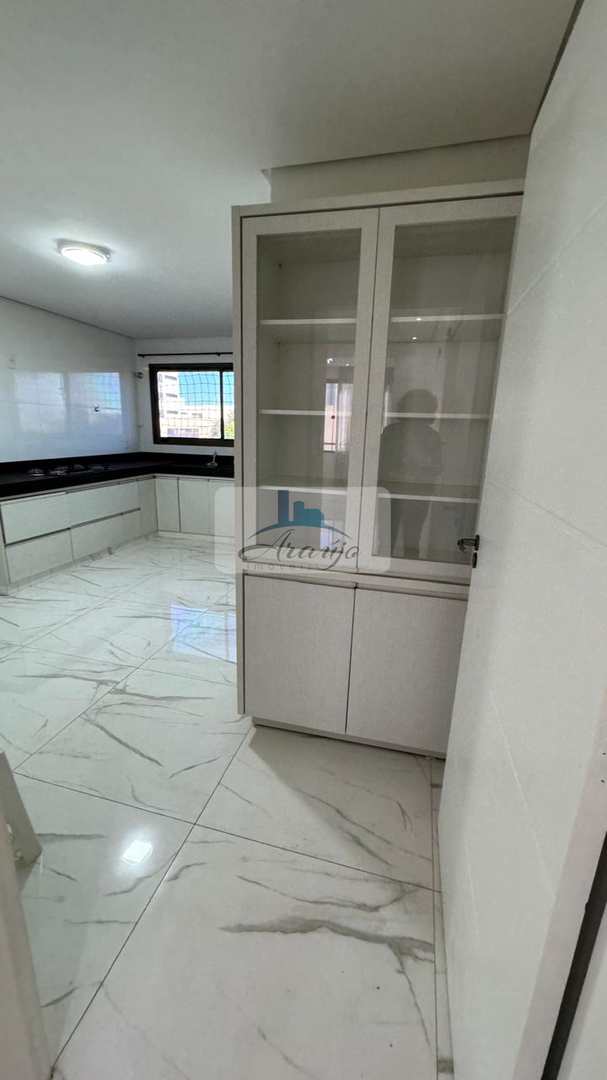 Apartamento à venda com 3 quartos, 165m² - Foto 13