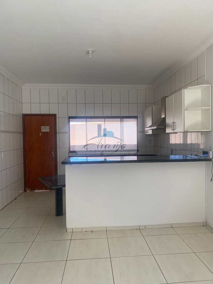 Casa à venda com 2 quartos, 680m² - Foto 8