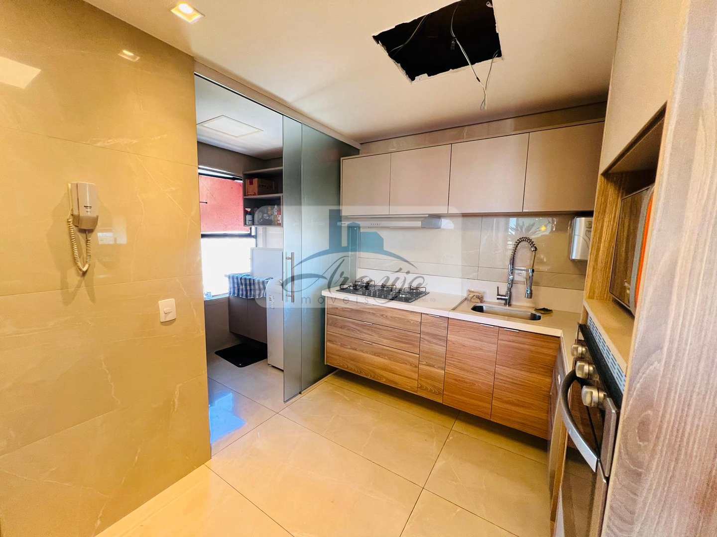 Apartamento à venda com 2 quartos, 87m² - Foto 4