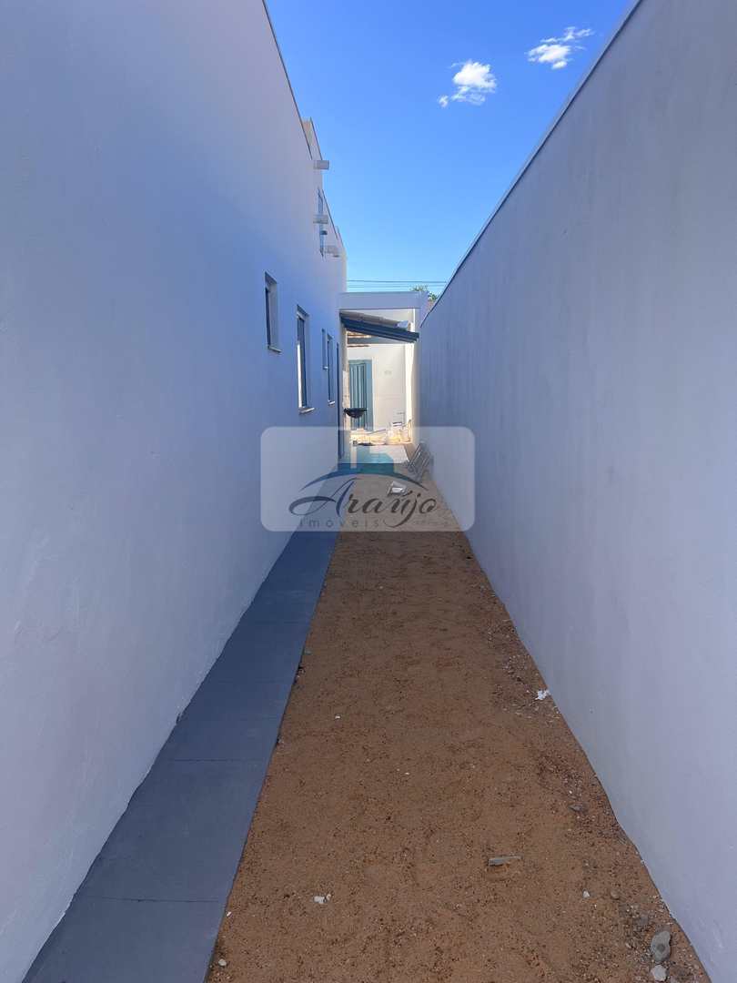 Casa à venda com 2 quartos, 70m² - Foto 9