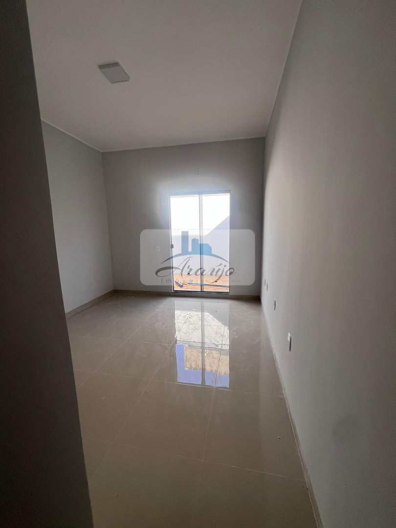 Casa à venda com 2 quartos, 70m² - Foto 5