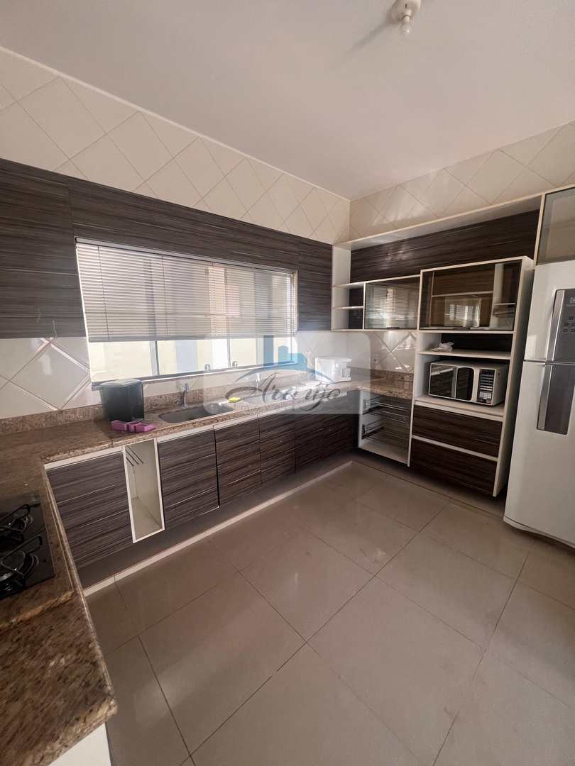 Sobrado, 5 quartos, 375 m² - Foto 3