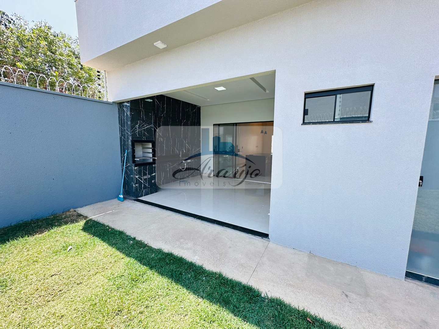 Casa à venda com 3 quartos, 270m² - Foto 7