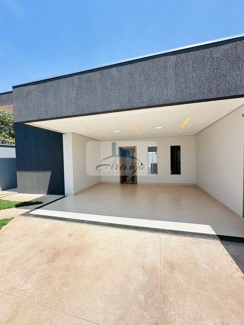 Casa à venda com 3 quartos, 270m² - Foto 1