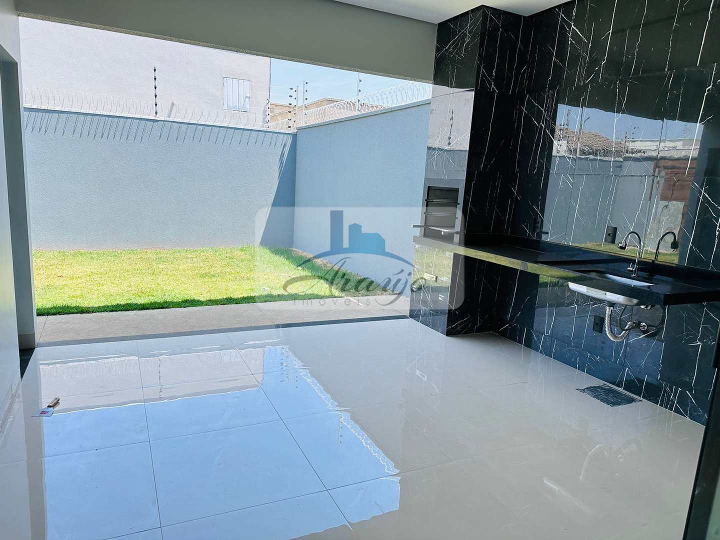 Casa à venda com 3 quartos, 270m² - Foto 8