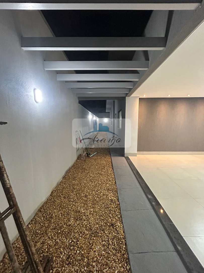 Casa à venda com 3 quartos, 230m² - Foto 14