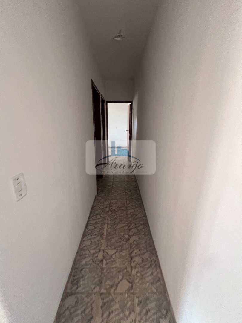 Casa para alugar com 2 quartos, 360m² - Foto 11