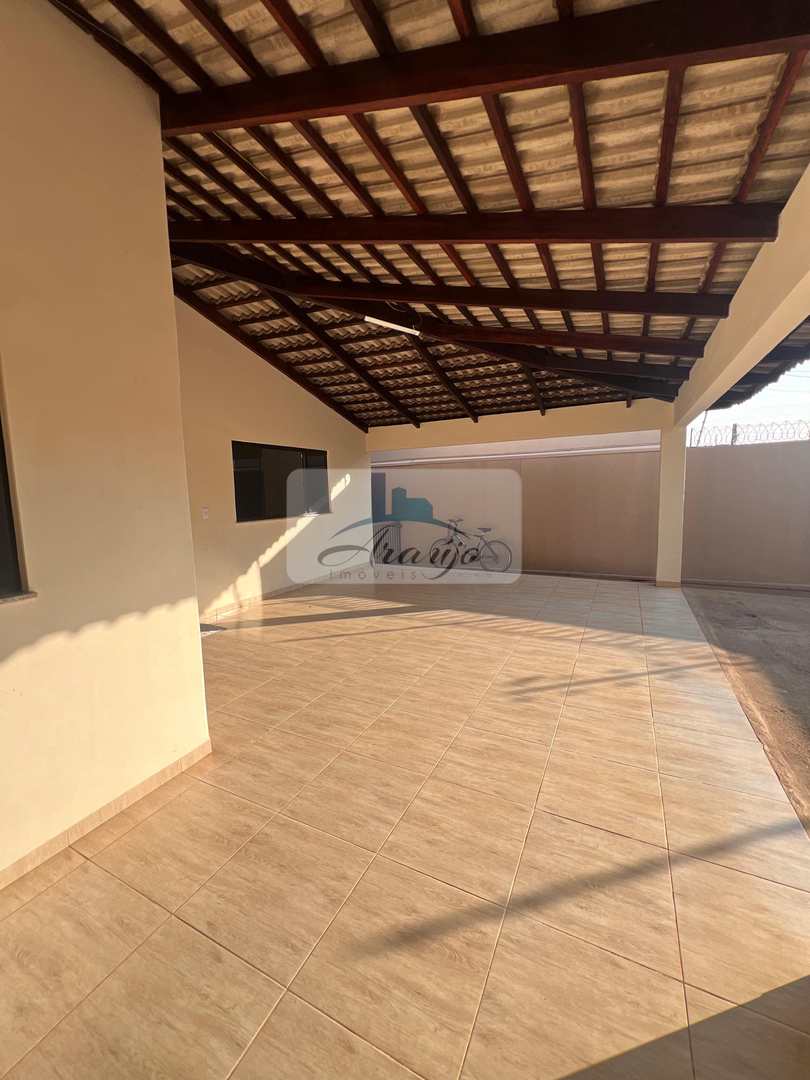 Casa à venda com 3 quartos, 360m² - Foto 2