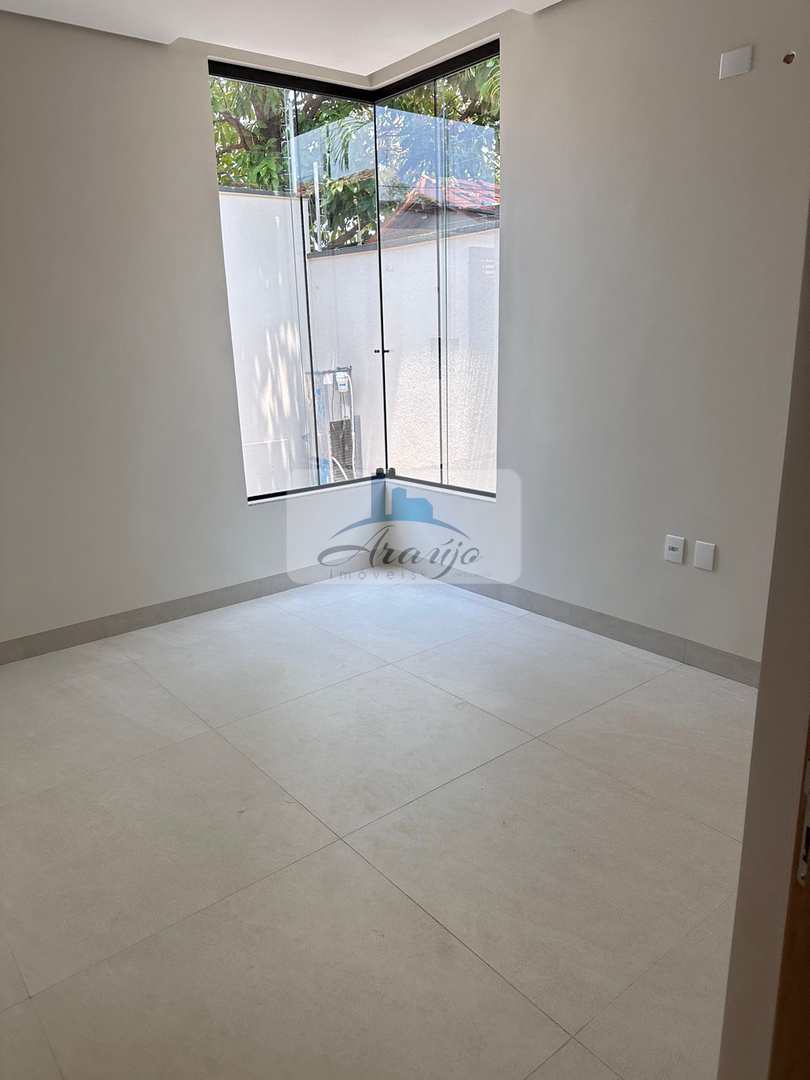 Casa à venda com 3 quartos, 200m² - Foto 9