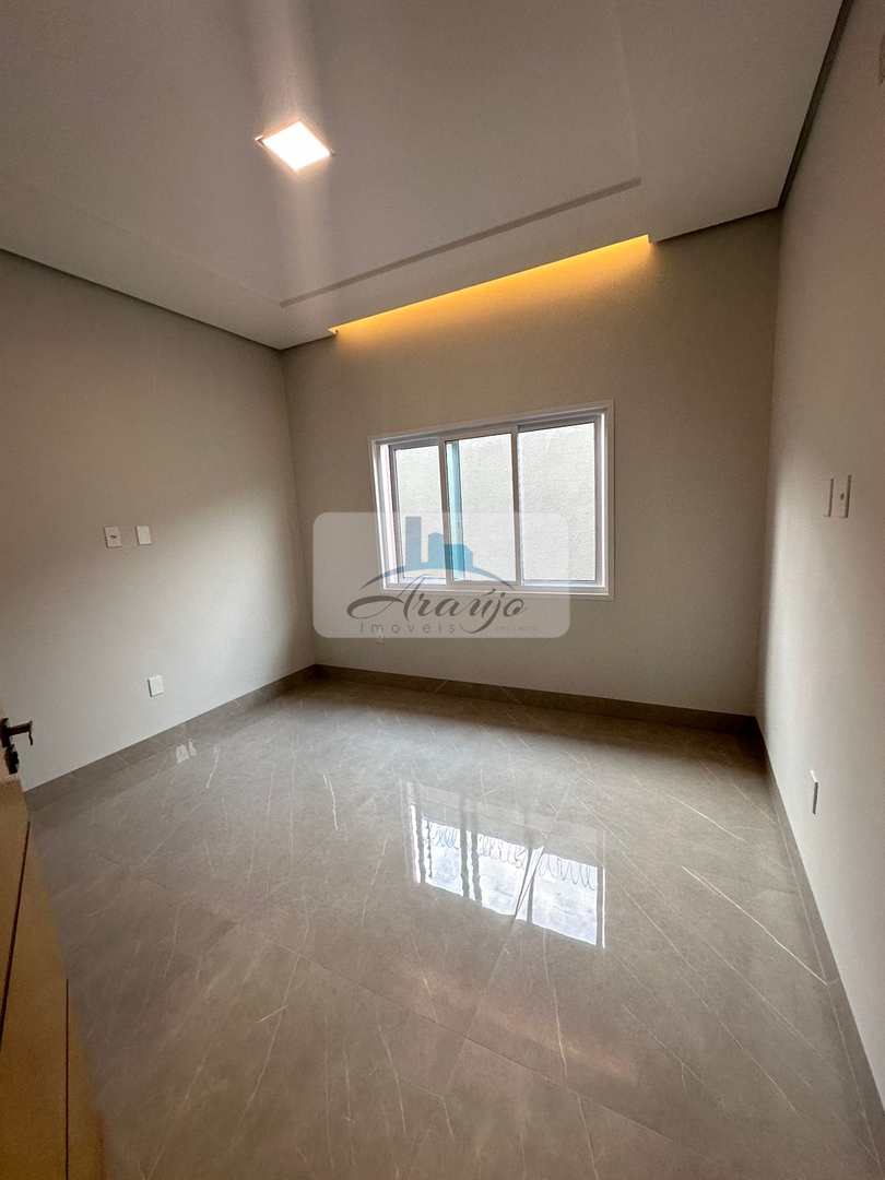 Casa à venda com 3 quartos, 380m² - Foto 6