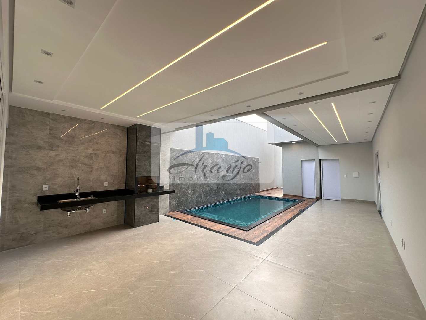 Casa à venda com 3 quartos, 380m² - Foto 9