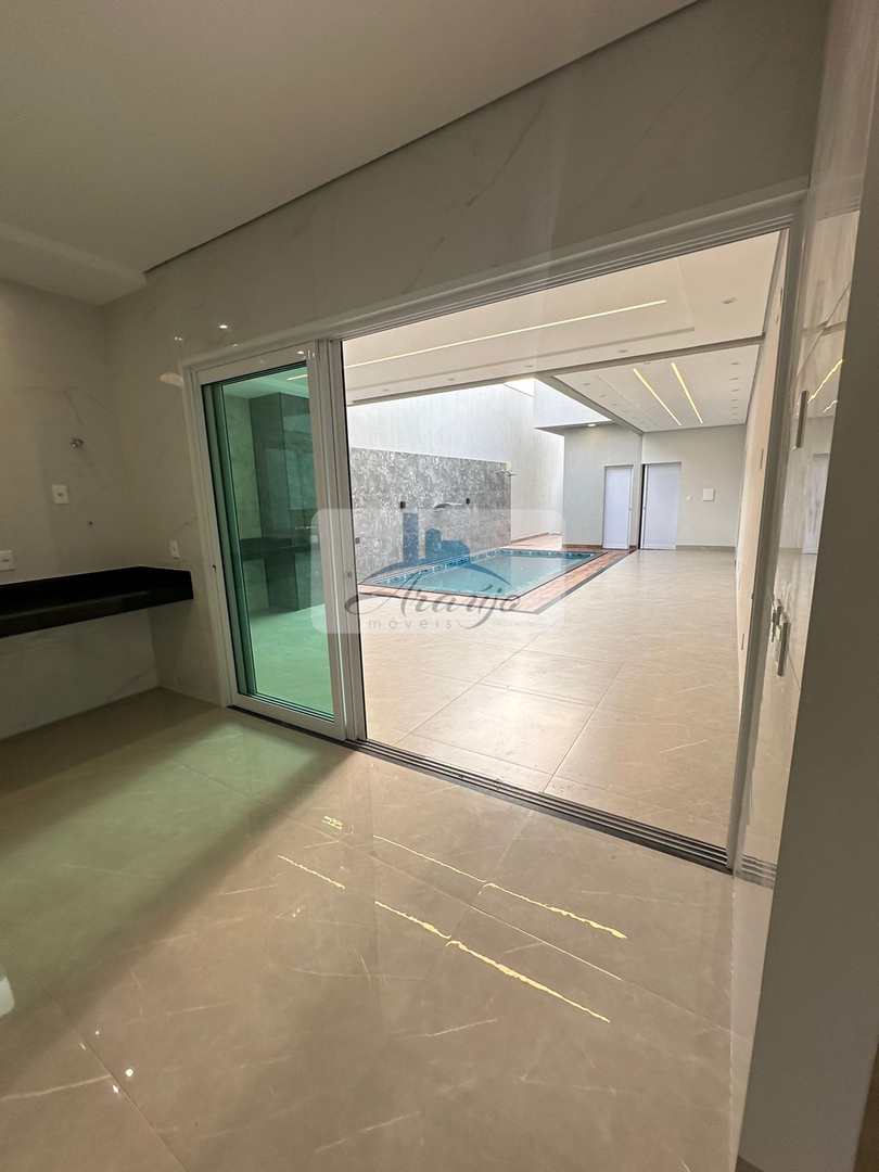 Casa à venda com 3 quartos, 380m² - Foto 12