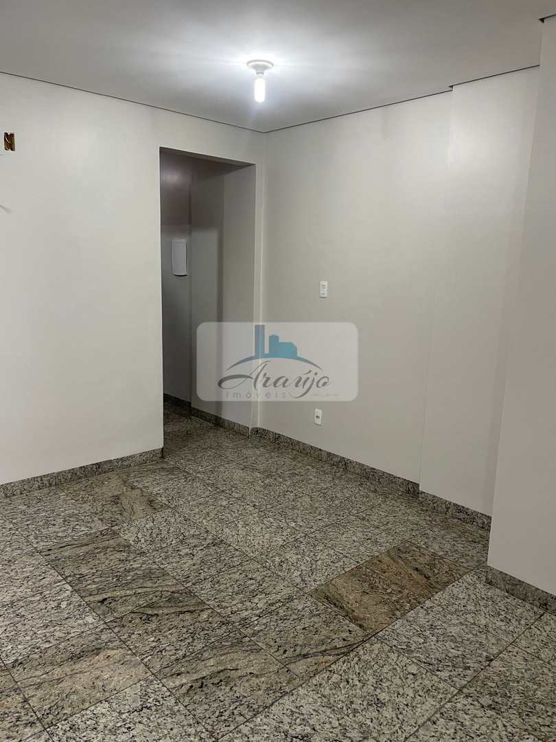 Apartamento para alugar com 2 quartos, 77m² - Foto 9