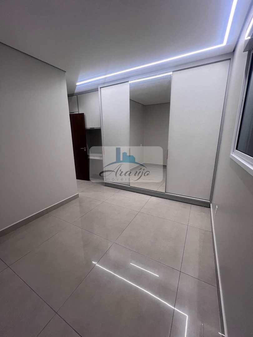 Apartamento para alugar com 3 quartos, 109m² - Foto 9