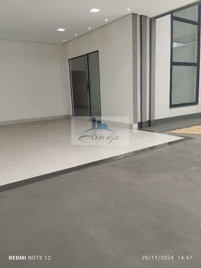 Casa à venda com 3 quartos, 180m² - Foto 14