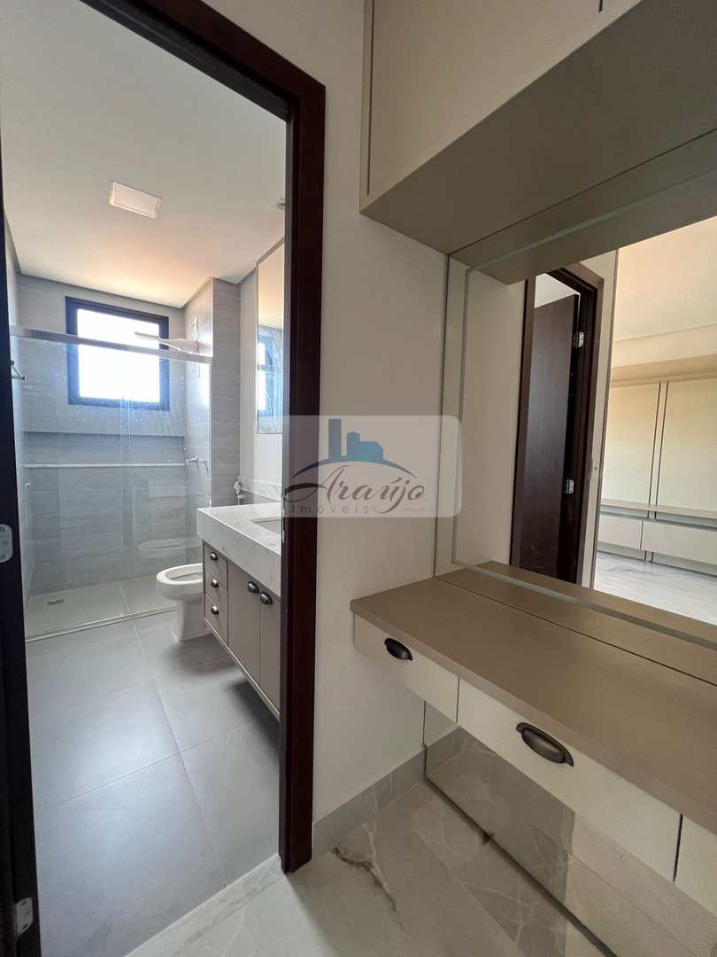 Apartamento para alugar com 3 quartos, 117m² - Foto 18