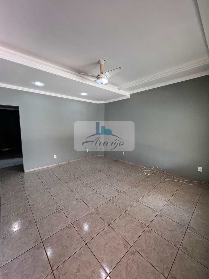 Sobrado para alugar com 2 quartos, 180m² - Foto 3