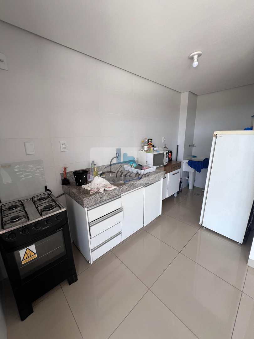 Apartamento à venda com 2 quartos, 74m² - Foto 4