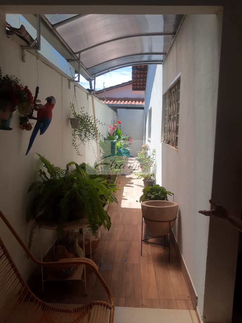 Casa à venda com 3 quartos, 200m² - Foto 21