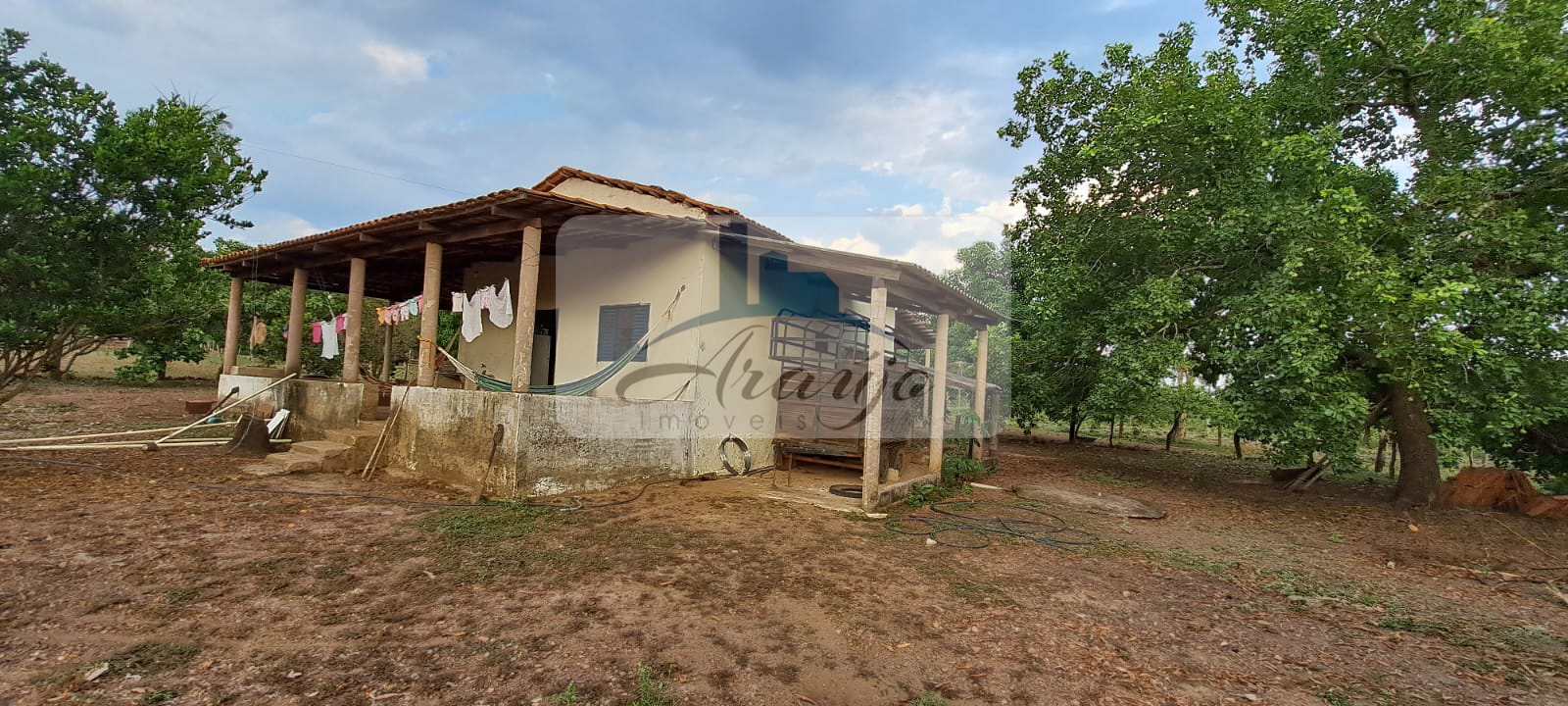 Fazenda à venda com 1 quarto, 30m² - Foto 1