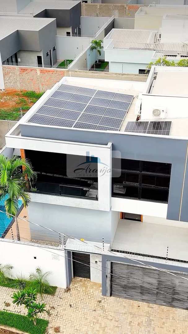 Sobrado à venda com 3 quartos, 183m² - Foto 1