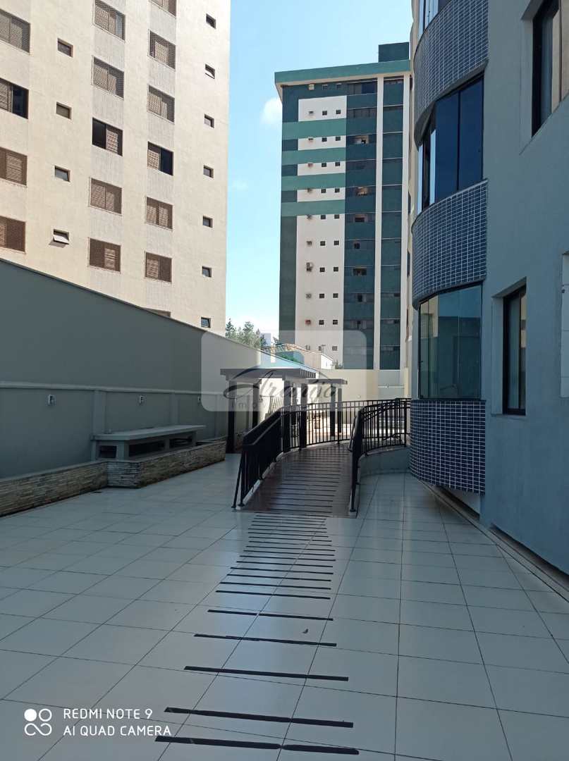 Apartamento à venda com 2 quartos, 86m² - Foto 2