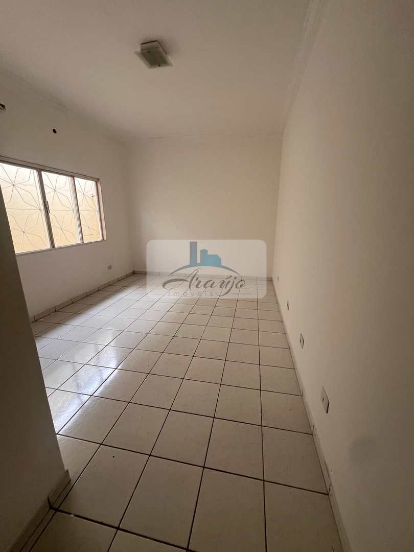 Casa para alugar com 3 quartos, 360m² - Foto 5