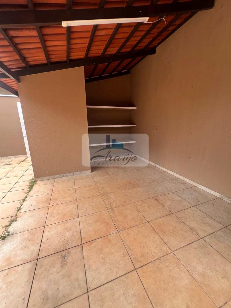 Casa para alugar com 3 quartos, 360m² - Foto 11