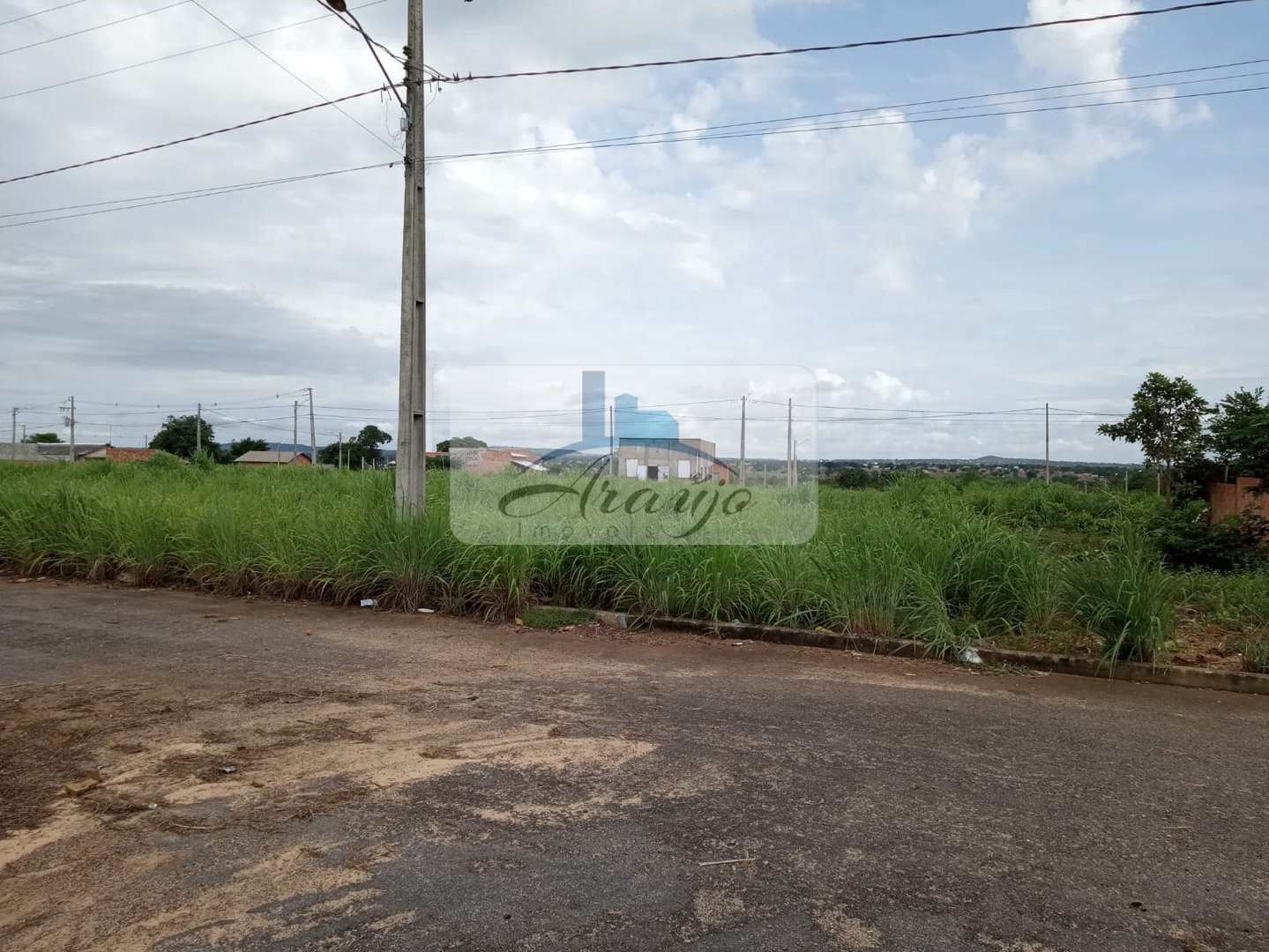 Terreno à venda, 253m² - Foto 1