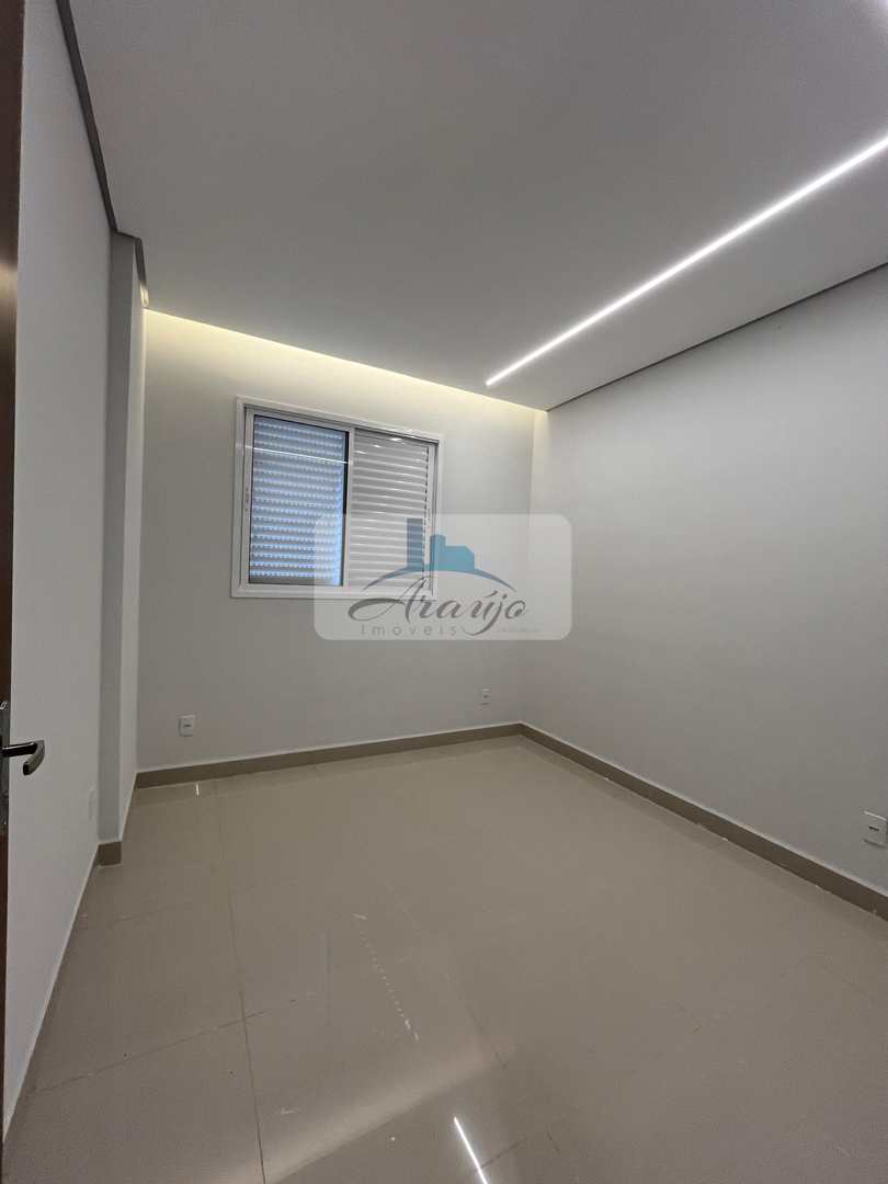 Apartamento para alugar com 3 quartos, 81m² - Foto 8
