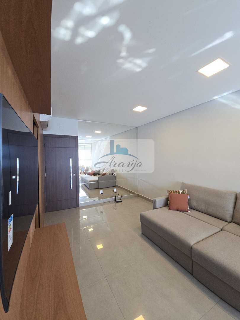 Apartamento à venda com 3 quartos, 109m² - Foto 1