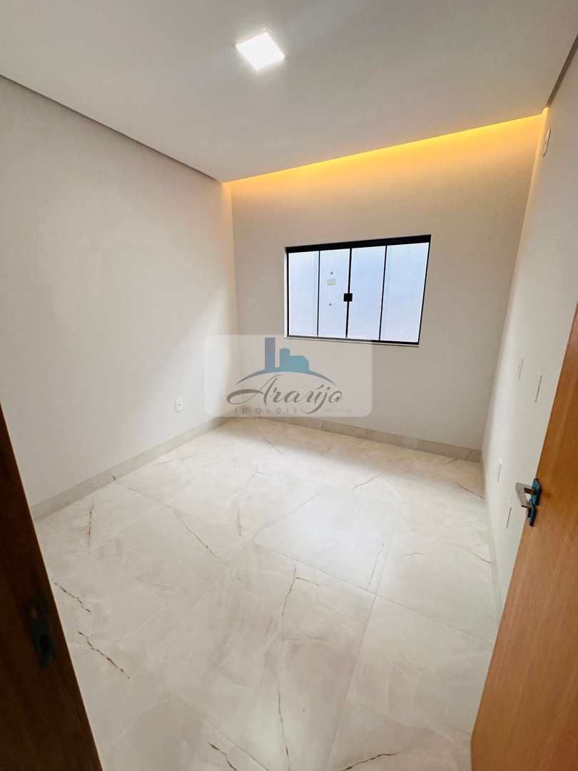 Casa à venda com 3 quartos, 180m² - Foto 9