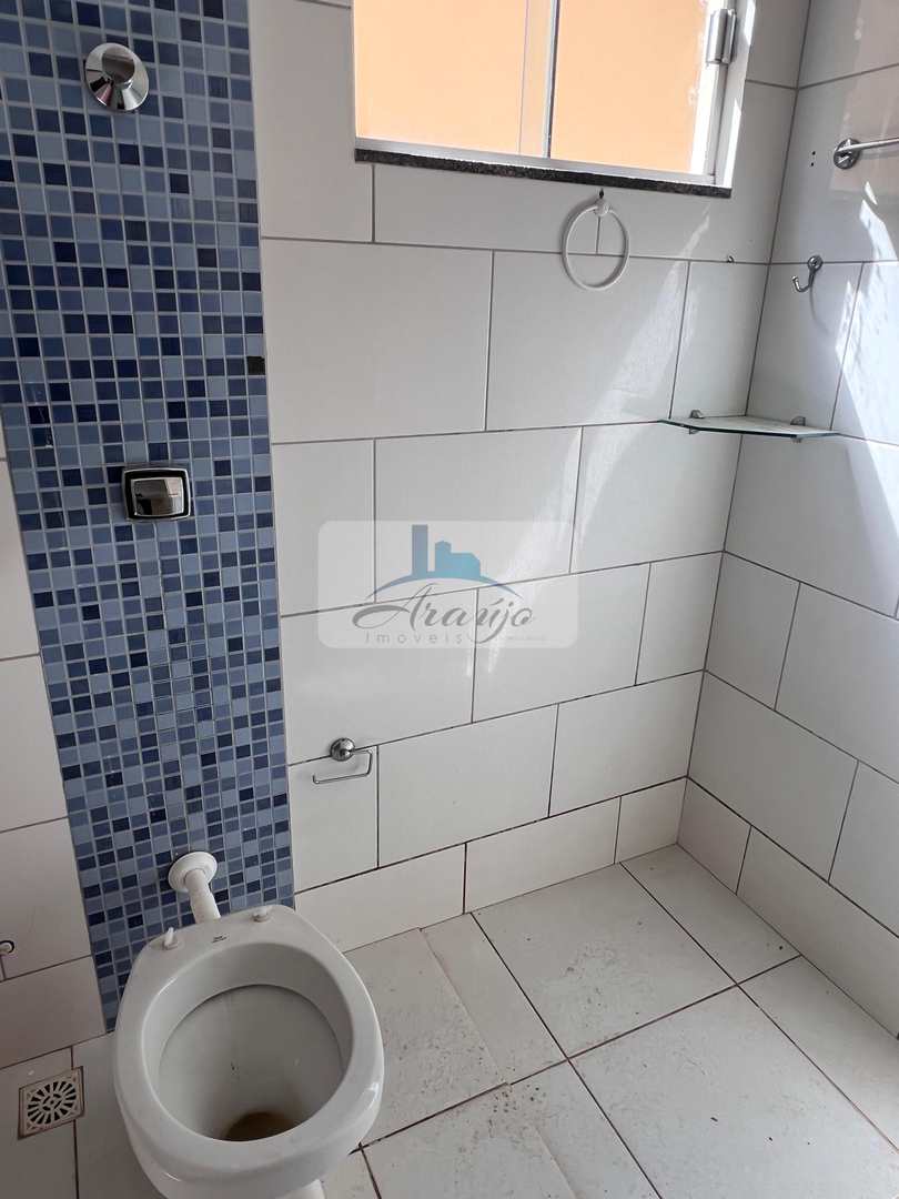 Casa para alugar com 2 quartos, 90m² - Foto 9