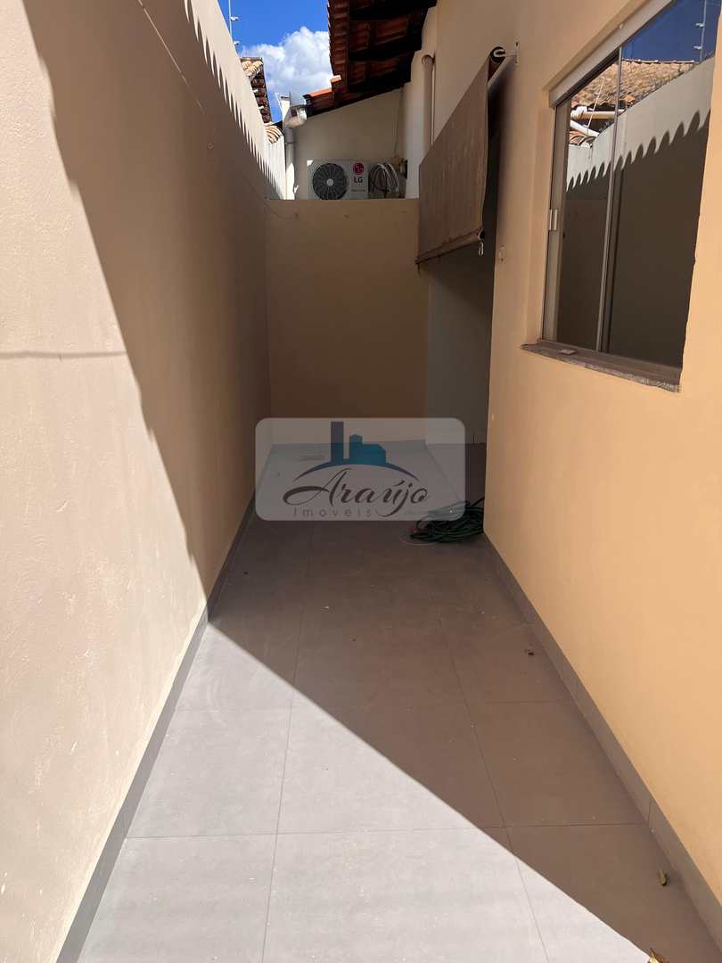Casa para alugar com 2 quartos, 90m² - Foto 4