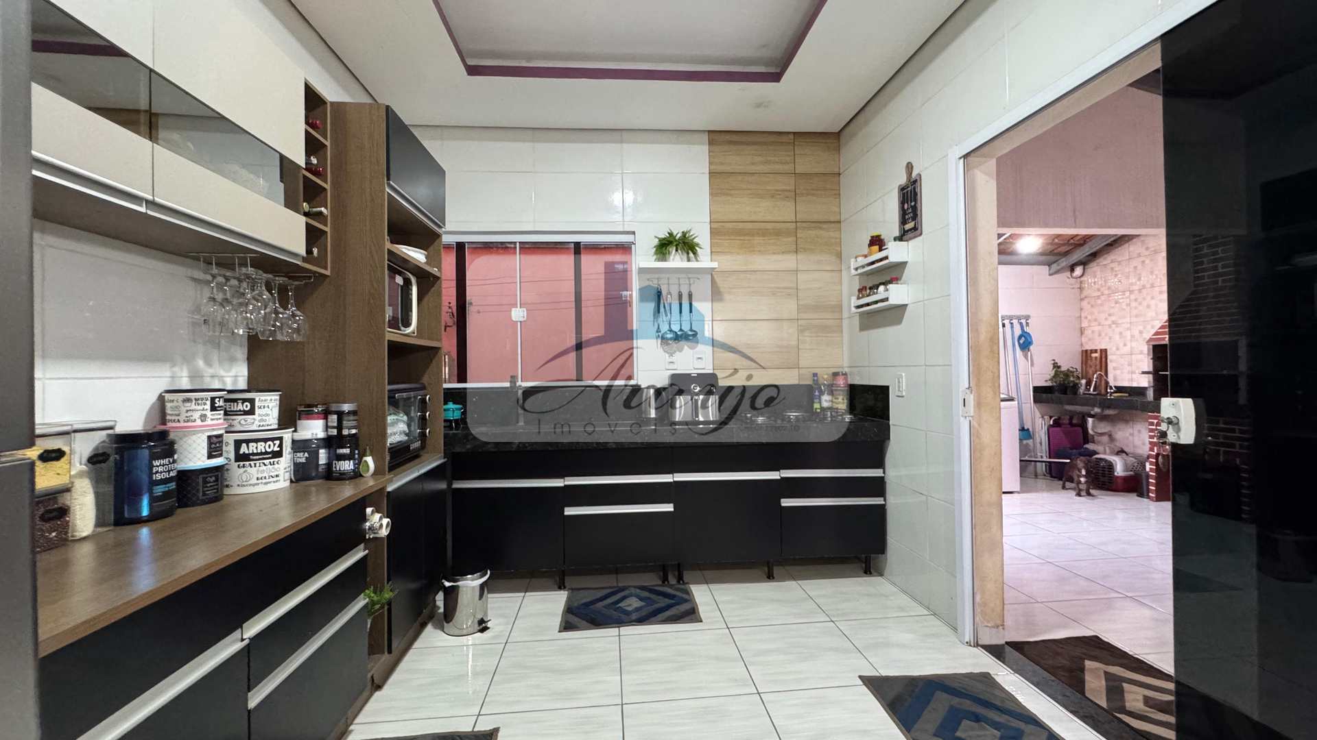 Casa à venda com 2 quartos, 300m² - Foto 4