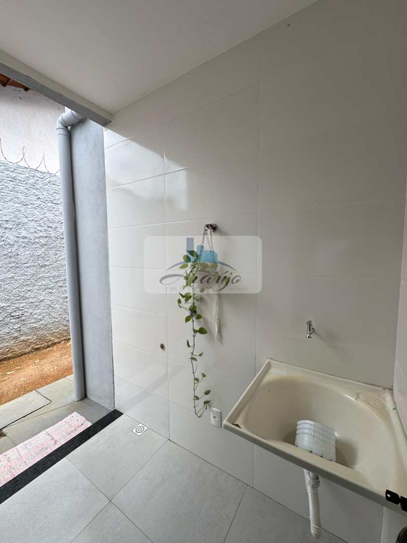 Casa à venda com 2 quartos, 180m² - Foto 12